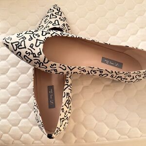 SJP Black and White Heart Print Flats